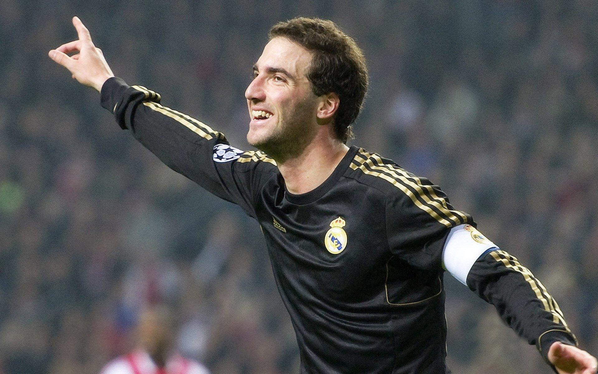 曼联狂轰28脚射门徒劳无功 滕哈赫痛惜本该全取三分的平局